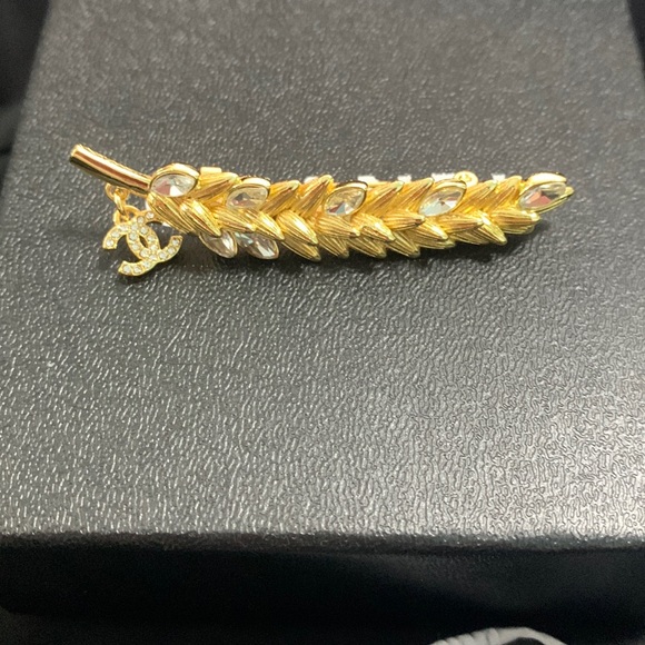 Chanel Wheat Ear Brooch Probe Brooch - Picture 1 of 6